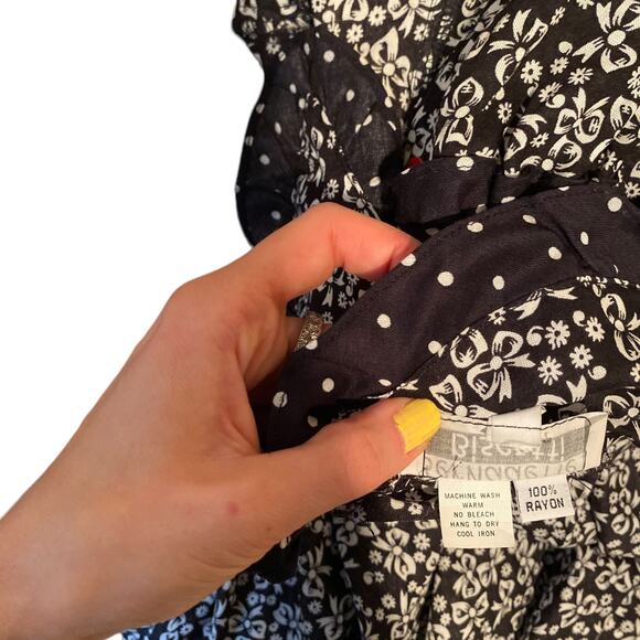 Vintage Bernadette's Biscotti Dress Young Girls Black White and Red 8 - Picture 7 of 7